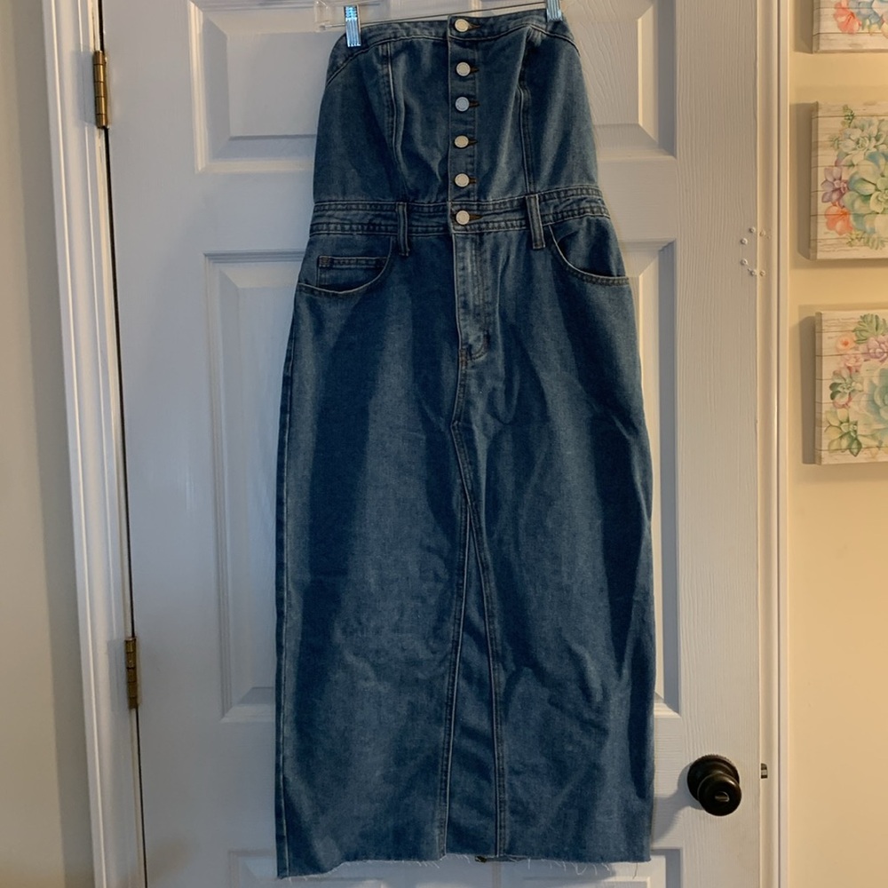 NWT Strapless Denim Midi Bustier Dress by Sincerely Jules Size M